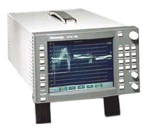 Tektronix WFM700